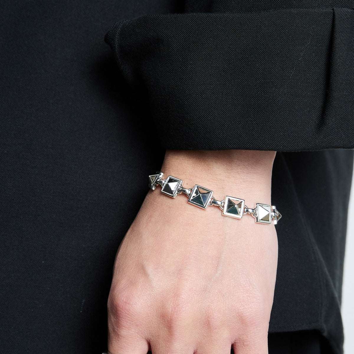Studs Link Bracelet -10mm- – XOLO JEWELRY