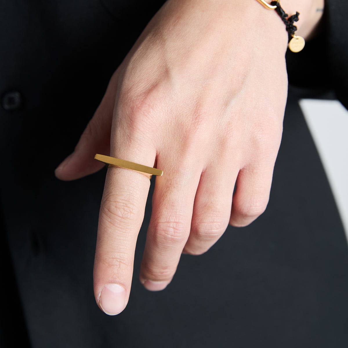 XOLO JEWELRYHammer Sphere Ring
