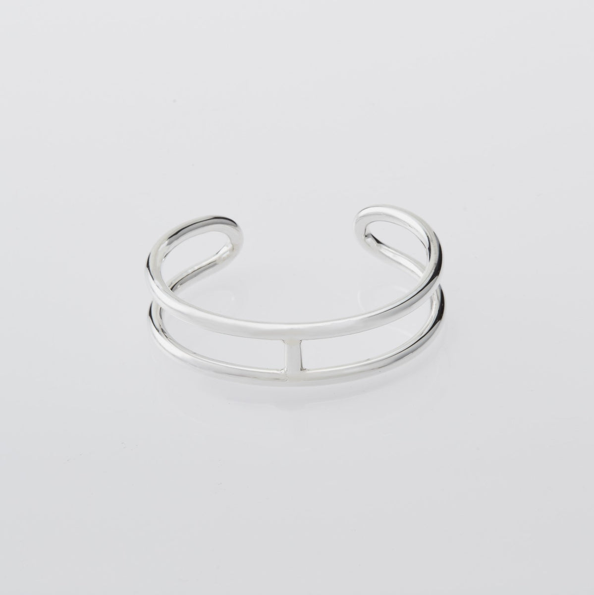 アクセサリー XOLO Jewelry H Bangle H Bangle – XOLO JEWELRY