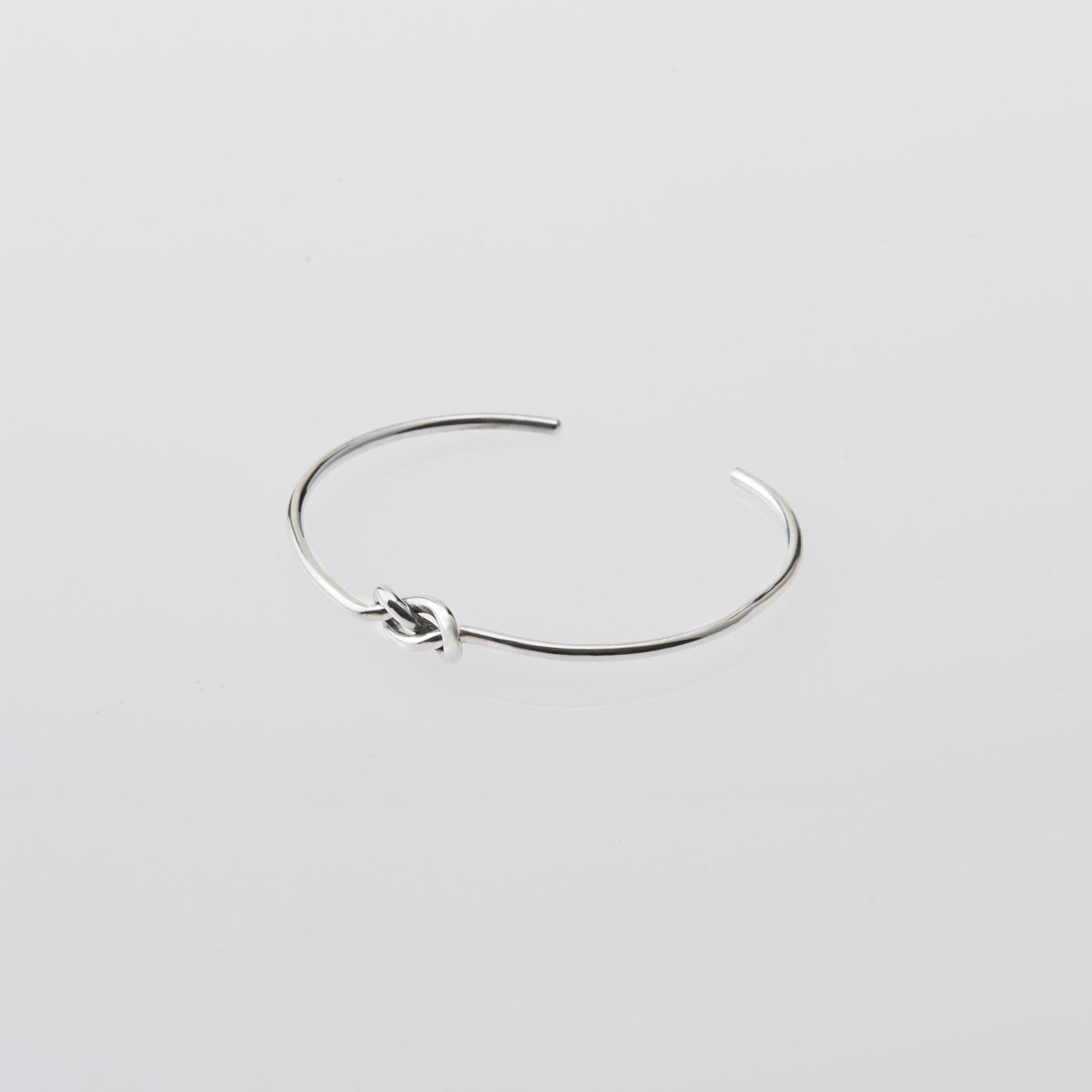 Knot Bangle -Single- – XOLO JEWELRY