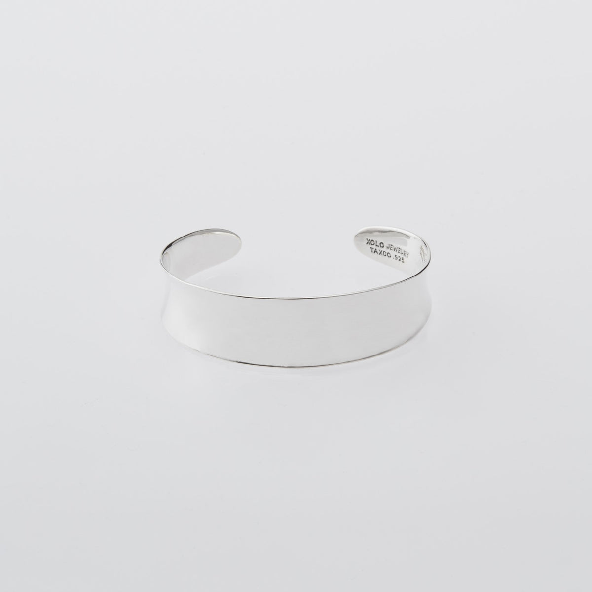 Concave Form Bangle