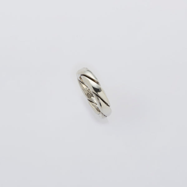 Single Twist Ring – XOLO JEWELRY
