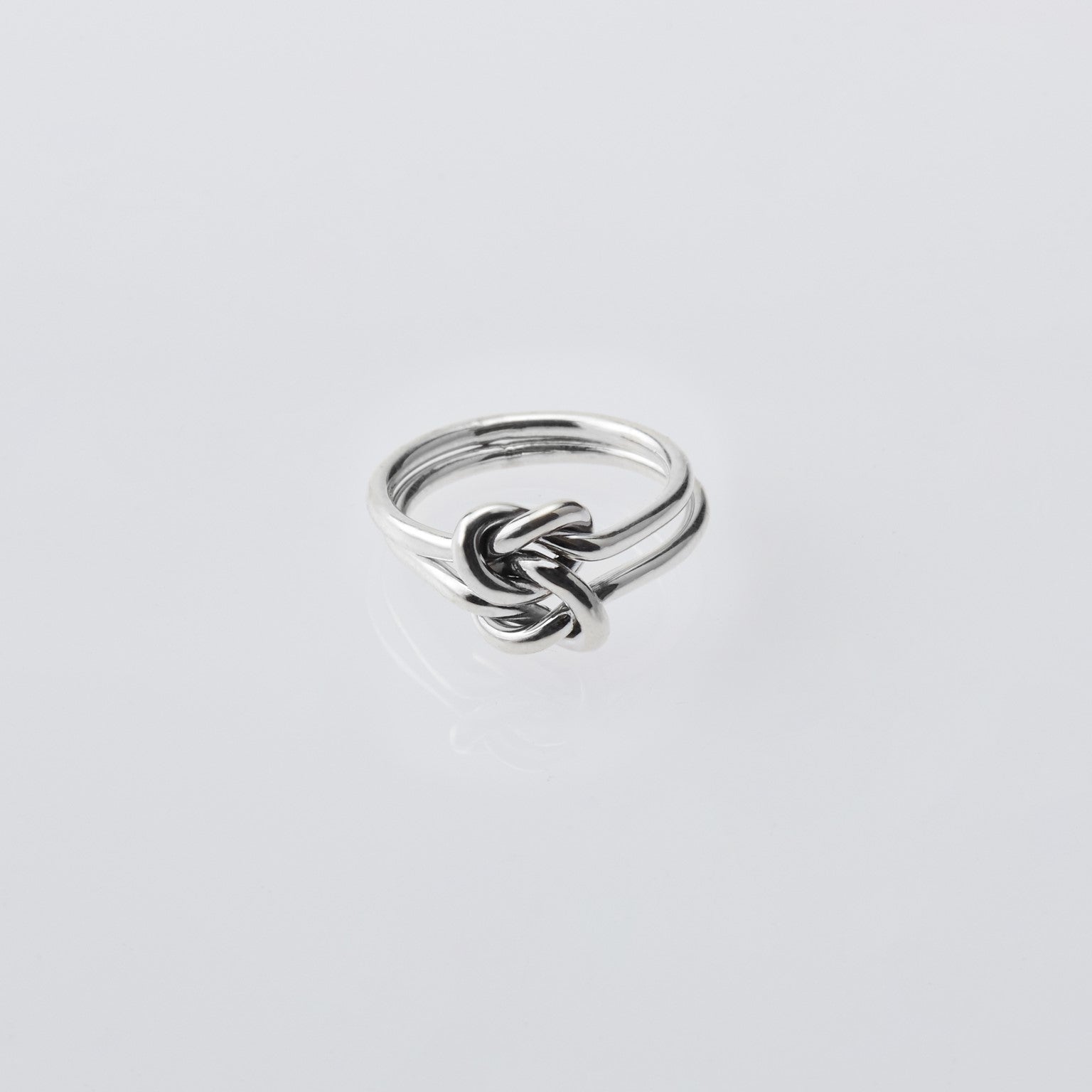 Double Knot Ring Small – XOLO JEWELRY