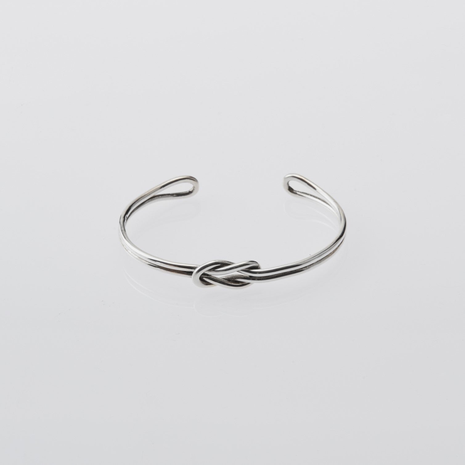 Knot Bangle -Double- – XOLO JEWELRY