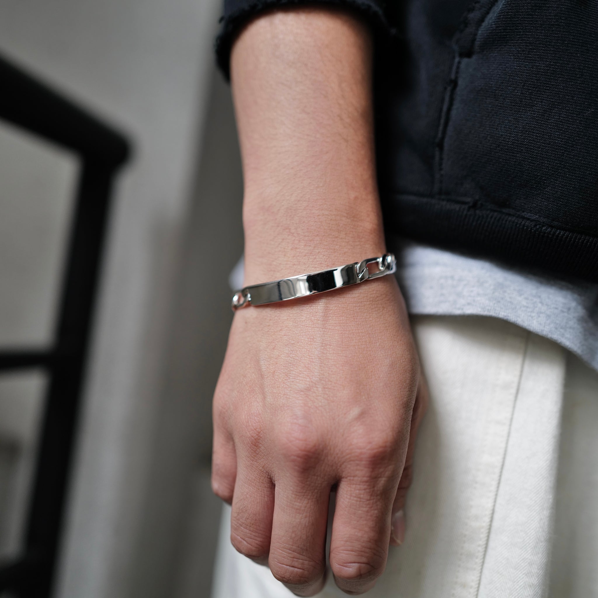 ID Figaro Link Bracelet 8mm – XOLO JEWELRY