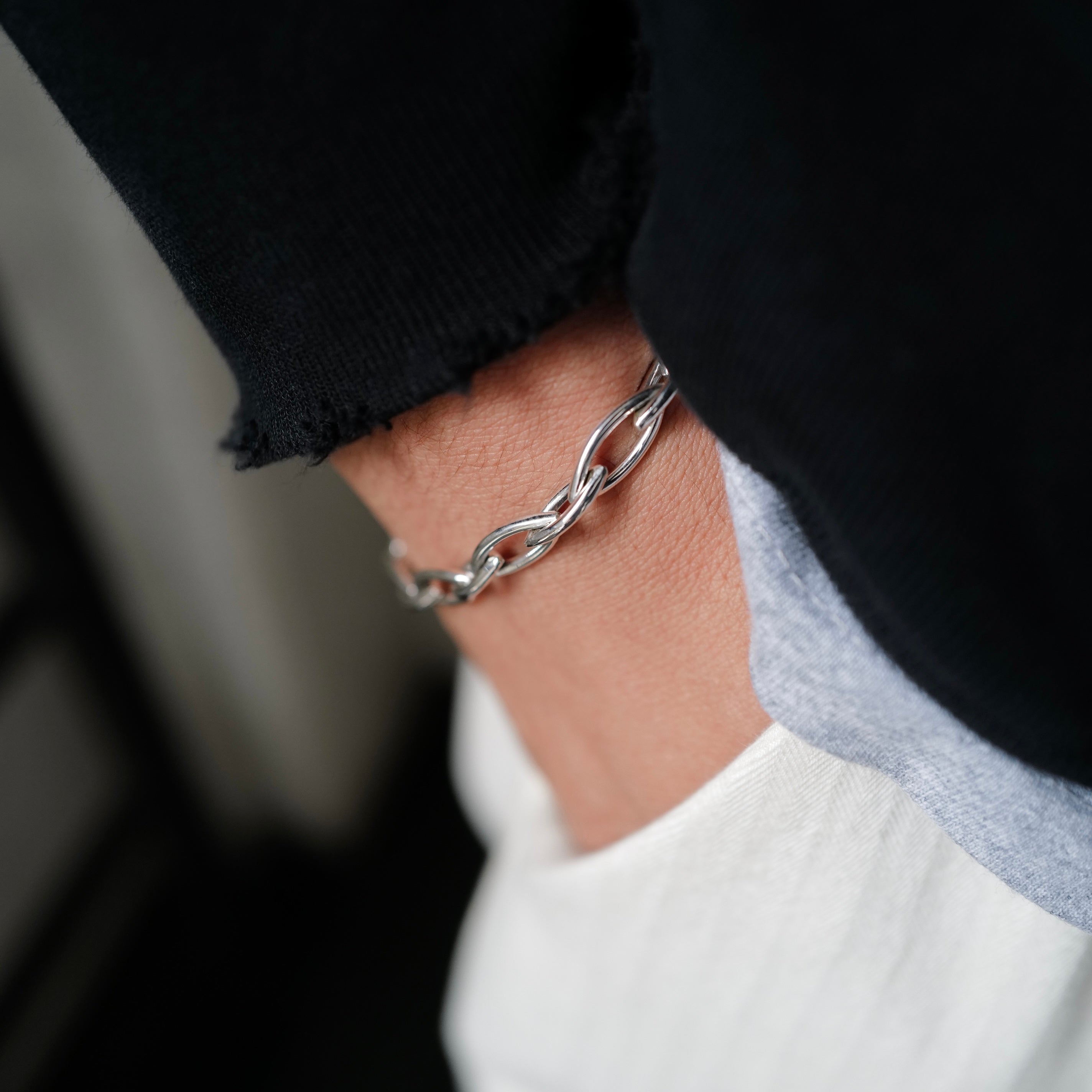 Sharp Link Bracelet 7mm – XOLO JEWELRY